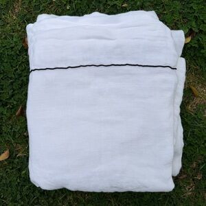 Quince 100% European Linen Piped 2-Piece Sheet Set White Black Queen READ